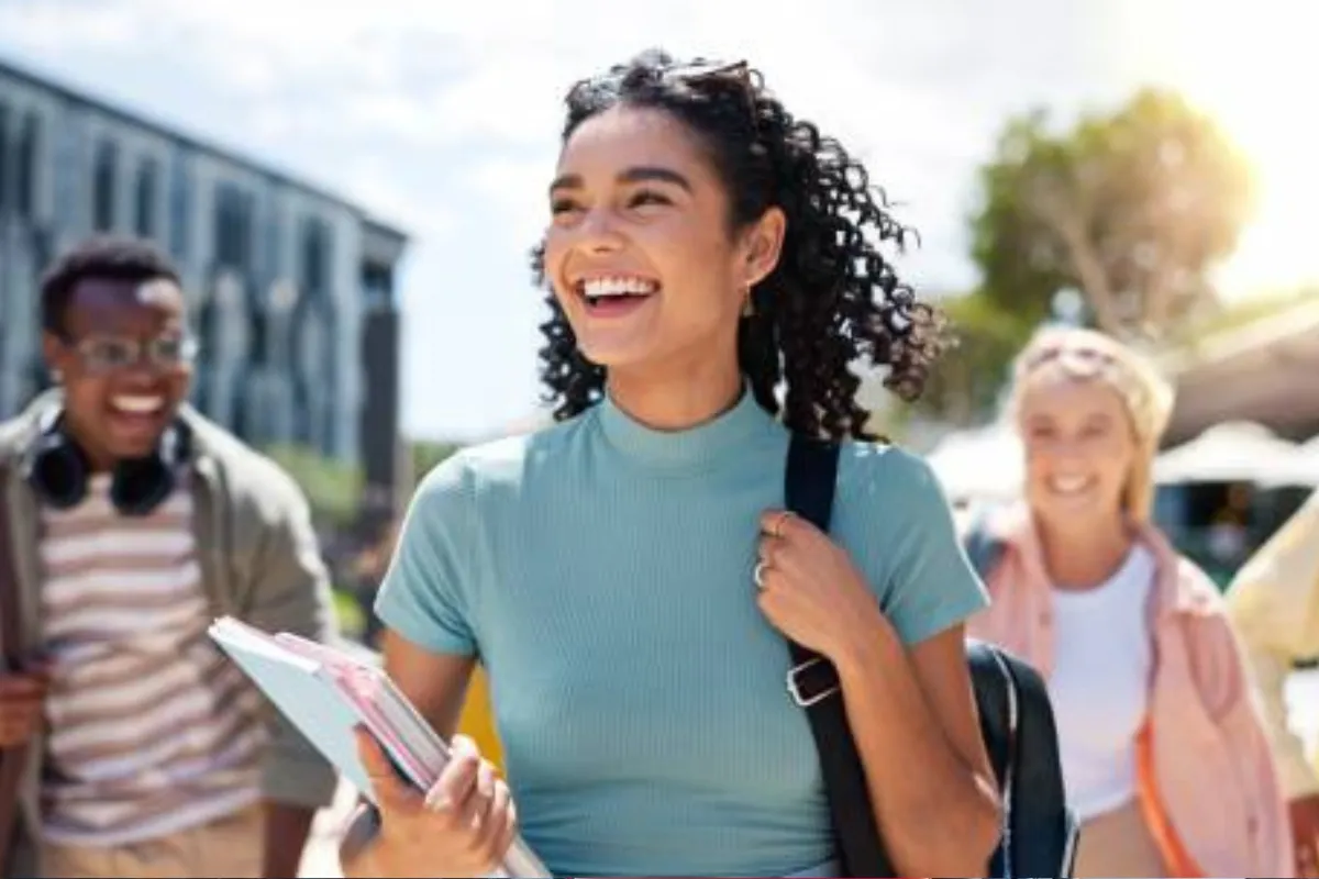 formation dans école de communication parisienne