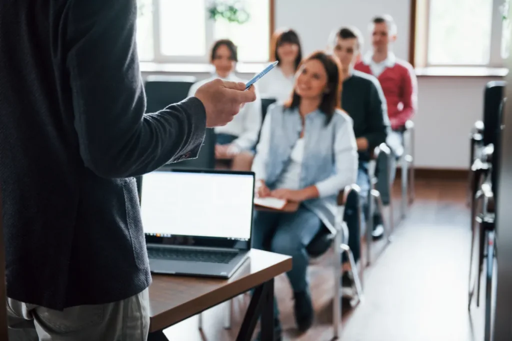 Lovup avis 2026 : l'agence française de coaching reconquête qui parle aux 20-35 ans